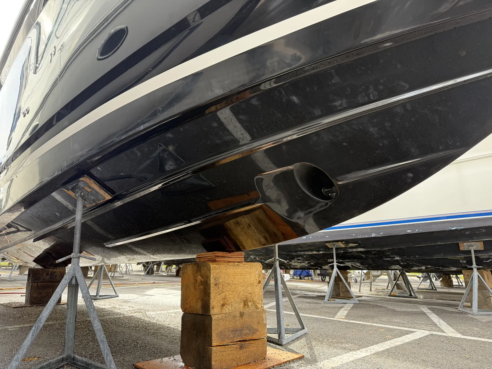Acid wash: boat bottom after acid wash