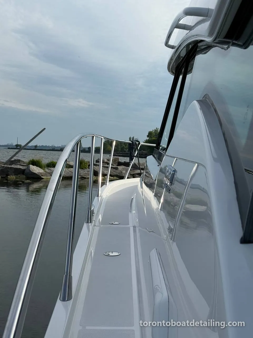 Side deck after cleaning